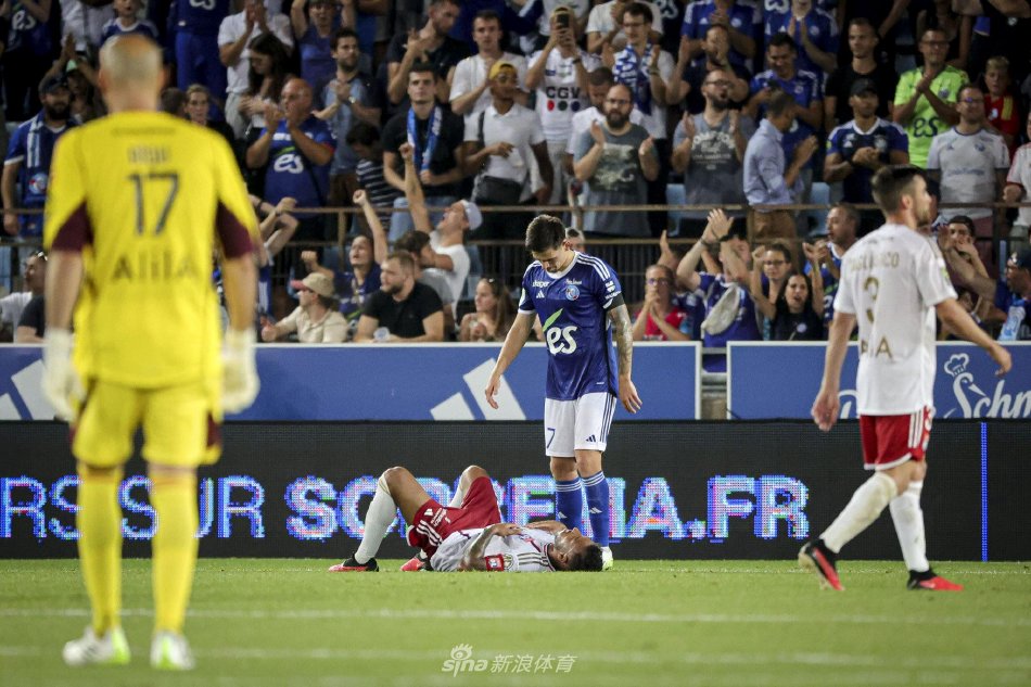 足强力前锋 足强力前锋