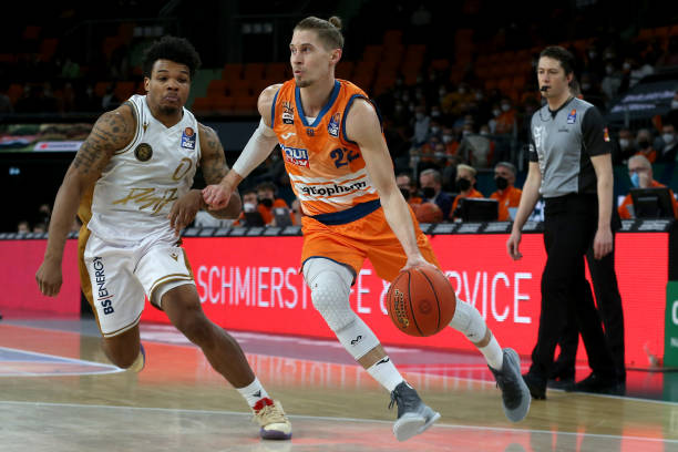 秀中展现出 秀中展现出